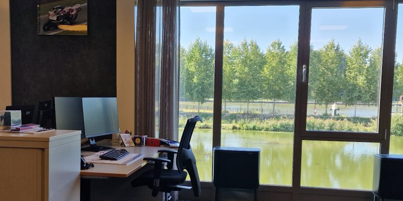 Werken aan website van ruro gereedschappen